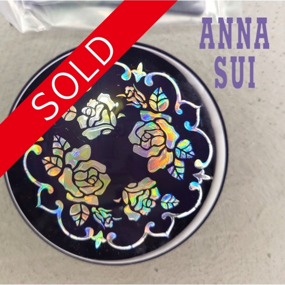 Anna Sui Other - 💸SOLD💰_🛑_💜ANNA SUI LUXURY FACE POWDER CASE MOP [BNIB]💜